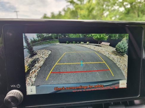 Used 2024 Toyota RAV4 XLE image 34