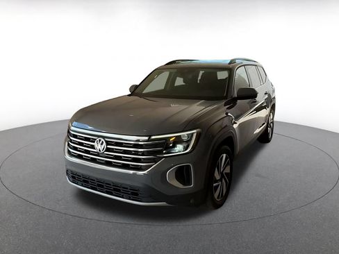 Used 2026 Volkswagen Atlas SE FWD image 7