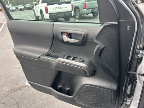 Used 2021 Toyota Tacoma TRD Off-Road w/ Technology Package image 26