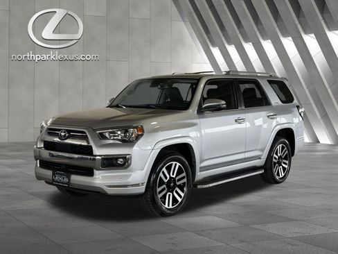 Used 2024 Toyota 4Runner Limited AWD/4WD image 3