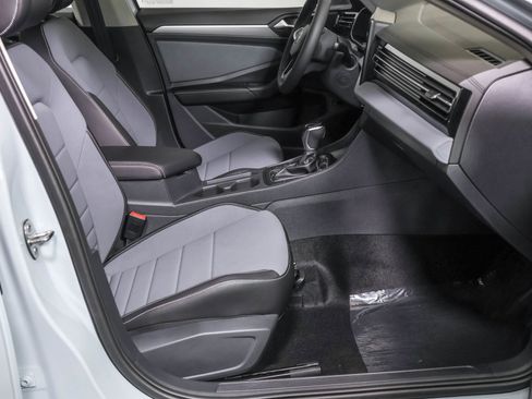 New 2026 Volkswagen Jetta SE FWD image 42