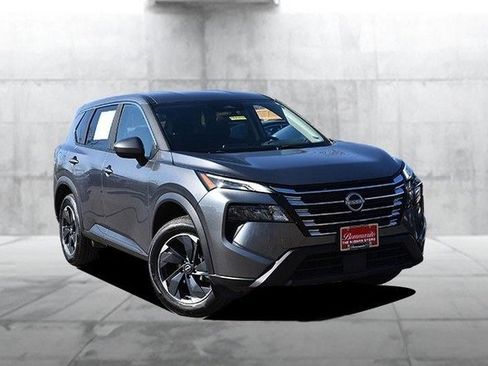 Certified 2024 Nissan Rogue SV image 2