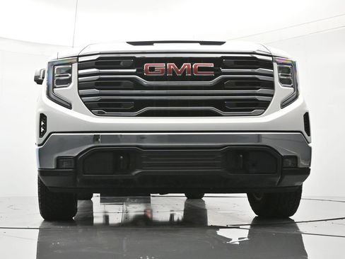 Used 2024 GMC Sierra 1500 SLT AWD/4WD image 38