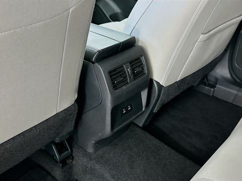Used 2025 Nissan Rogue SV AWD/4WD image 27