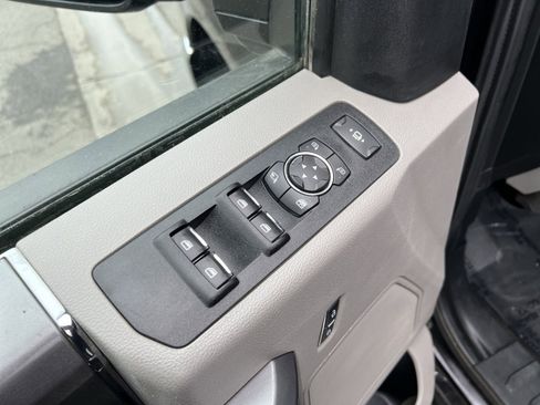 Used 2021 Ford F250 XLT w/ XLT Premium Package AWD/4WD image 15