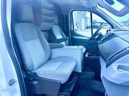 Used 2016 Ford Transit 250 130 Low Roof image 11
