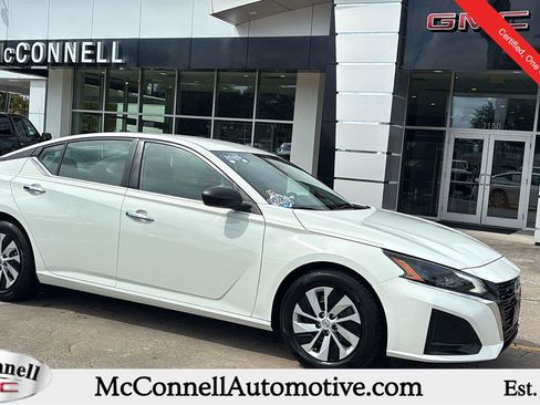 Used 2025 Nissan Altima 2.5 S FWD image 1