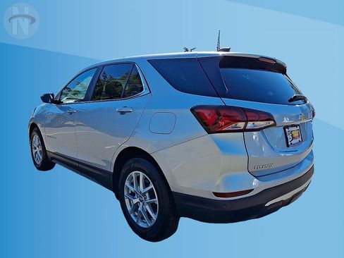 Used 2022 Chevrolet Equinox LT FWD image 11