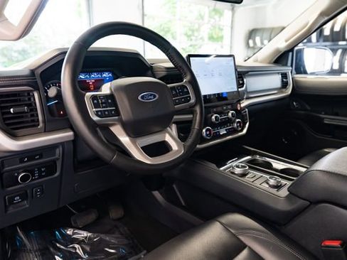 Used 2024 Ford Expedition Max XLT AWD/4WD image 24