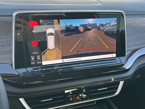 New 2026 Volkswagen Atlas SEL Premium R-Line image 23