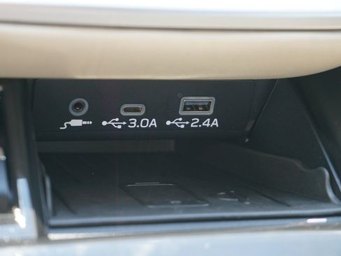 Used 2024 Subaru Legacy Limited AWD/4WD image 19