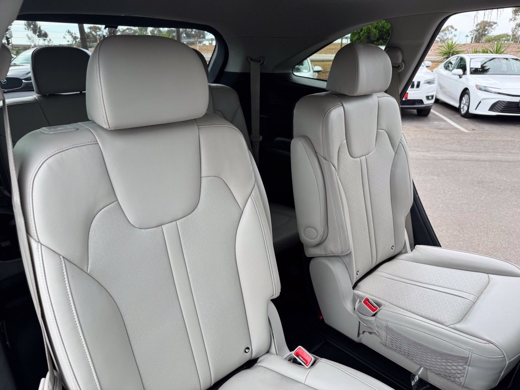 Used 2023 Kia Sorento EX w/ Panoramic Sunroof Package FWD image 20