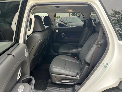 Used 2026 Hyundai Palisade SEL FWD image 19