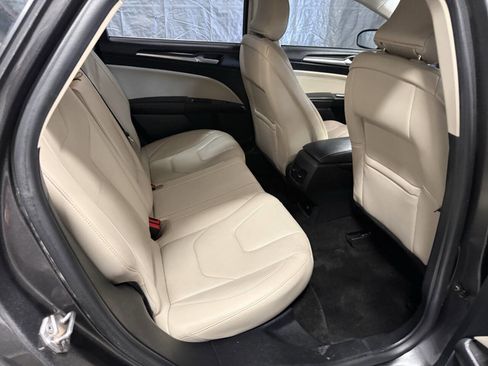 Used 2017 Ford Fusion Titanium AWD/4WD image 13