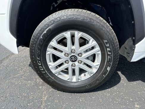 Used 2024 Toyota Tundra SR5 AWD/4WD image 10