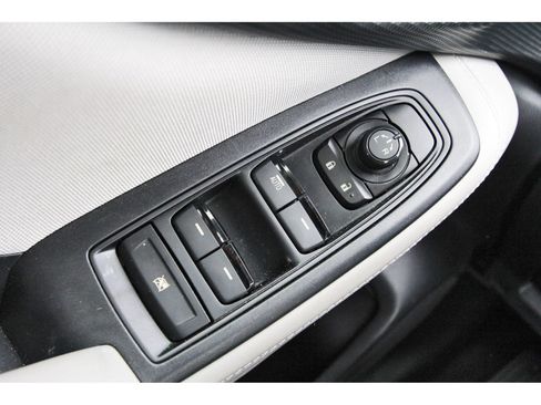 Used 2022 Subaru Forester AWD/4WD image 19