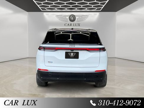 Used 2024 Jeep Wagoneer Launch Edition AWD/4WD image 4