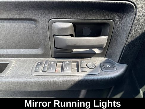 Used 2024 RAM 2500 Tradesman w/ Chrome Appearance Group image 26