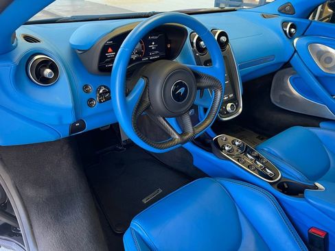 Used 2022 McLaren GT image 16