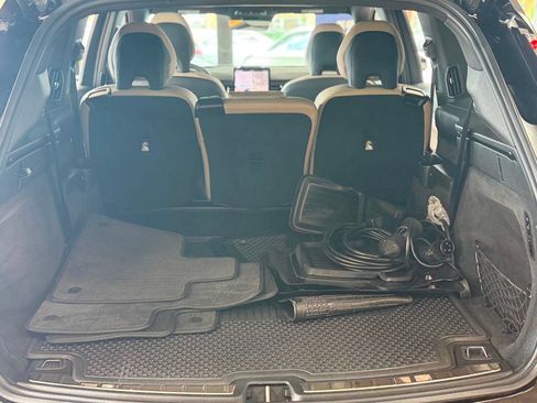 Used 2025 Volvo EX90 Plus AWD/4WD image 21