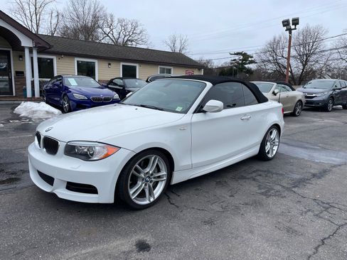 Used 2013 BMW 135i Convertible image 22