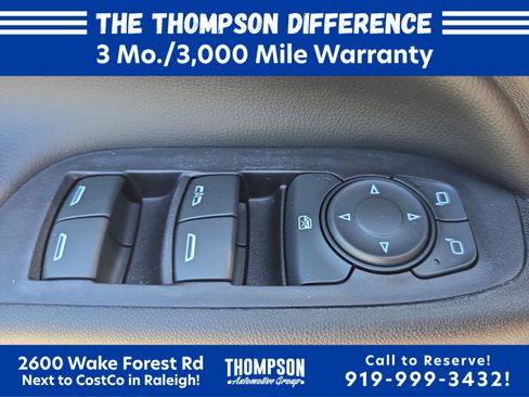 Used 2018 Chevrolet Equinox LT FWD image 27