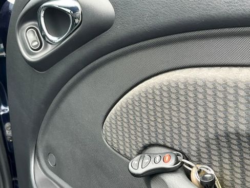 Used 2005 Chrysler PT Cruiser Touring image 27