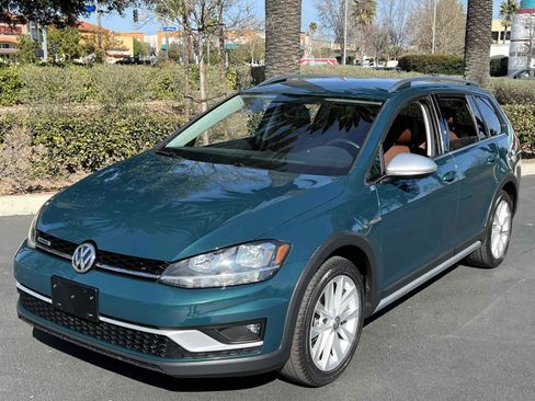 Used 2019 Volkswagen Golf Alltrack S image 9