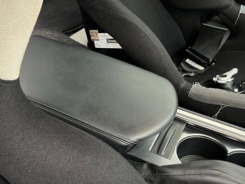 Used 2009 Nissan GT-R Premium image 33