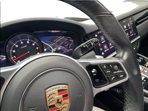 Used 2023 Porsche Cayenne Platinum Edition image 49