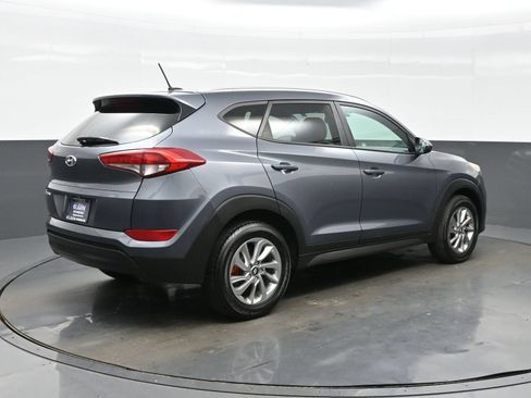 Used 2016 Hyundai Tucson SE w/ Option Group 02 FWD image 6