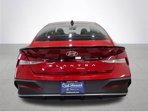 Certified 2025 Hyundai Elantra Sport image 13