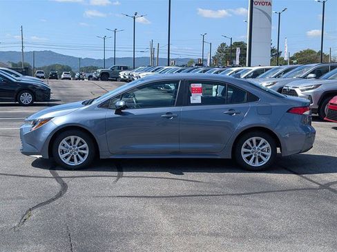 New 2026 Toyota Corolla LE image 3
