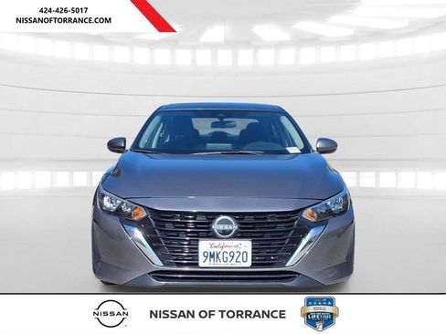 Used 2024 Nissan Sentra SV FWD image 2