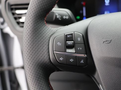 New 2026 Ford Escape ST-Line w/ Tech Pack #1 image 18