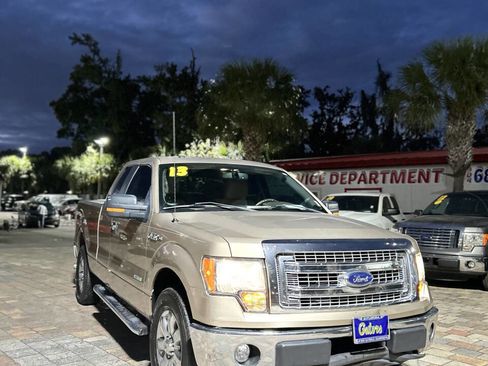 Used 2013 Ford F150 XLT w/ XLT Chrome Pkg image 2