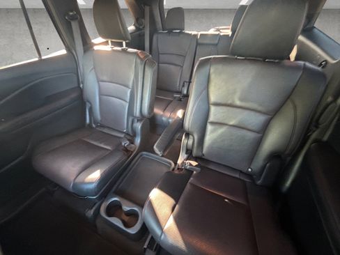 Used 2022 Honda Pilot Black Edition image 25
