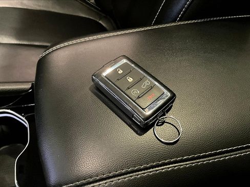 Used 2022 Jeep Grand Cherokee L Limited image 34