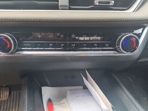 Used 2026 Chevrolet Equinox LT w/ Convenience Package II image 10