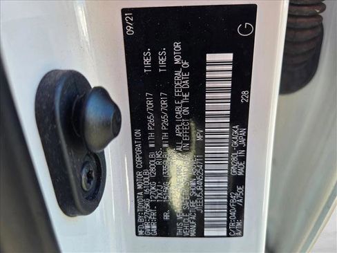 Used 2022 Toyota 4Runner SR5 image 22