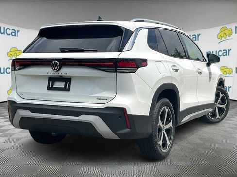 New 2025 Volkswagen Tiguan SE image 7