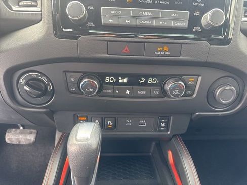 Used 2023 Nissan Frontier PRO-4X w/ Pro-4X Premium Package image 17