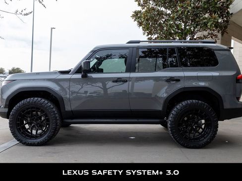 Used 2025 Lexus GX 550 image 6