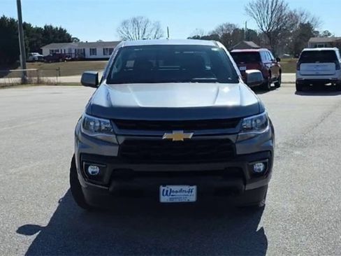 Used 2021 Chevrolet Colorado LT w/ LT Convenience Package image 3