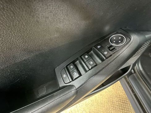 Used 2023 Kia Seltos LX AWD/4WD image 16