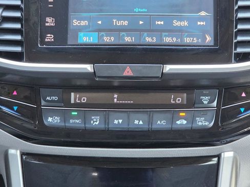 Used 2016 Honda Accord EX-L image 24