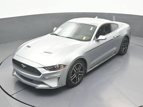 Used 2020 Ford Mustang Coupe w/ Equipment Group 101A RWD image 33