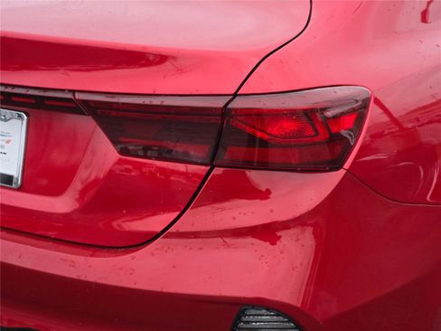 Used 2023 Kia Forte LXS image 13