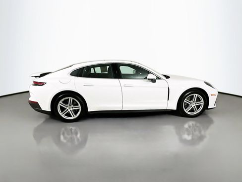 Used 2025 Porsche Panamera RWD image 4