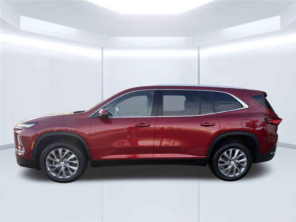 Used 2025 Buick Enclave Preferred AWD/4WD image 3